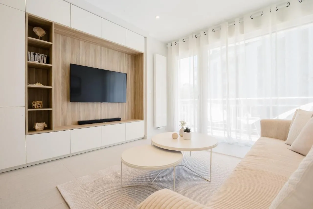 Appartement Santa Monica Parking Gratuit à Annecy France