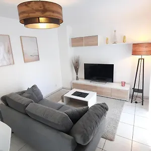 Joli T2 De 50 M2 En Centre Avec Garage Appartement
